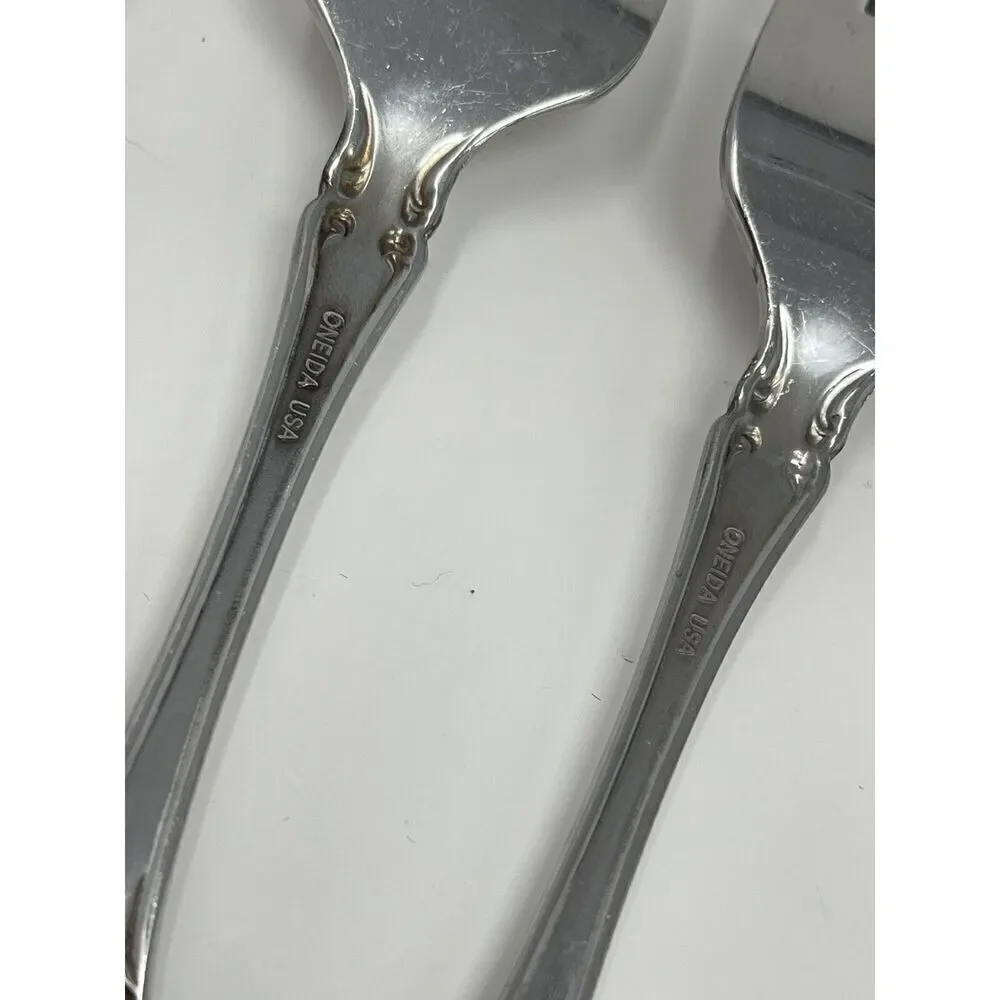 Oneida Renoir-Pembrooke Stainless Floral Pierced Salad Forks 6.75